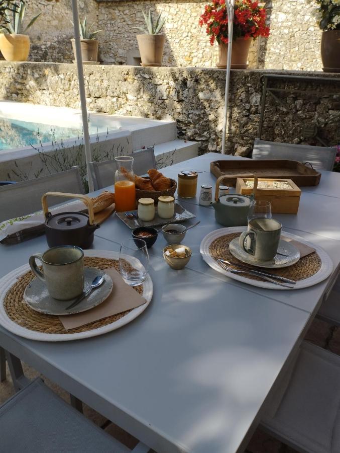 Chez Les Filles Bed and Breakfast Dions Exteriör bild