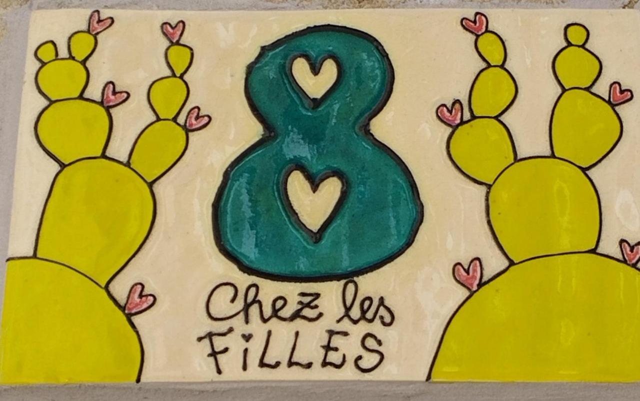 Chez Les Filles Bed and Breakfast Dions Exteriör bild